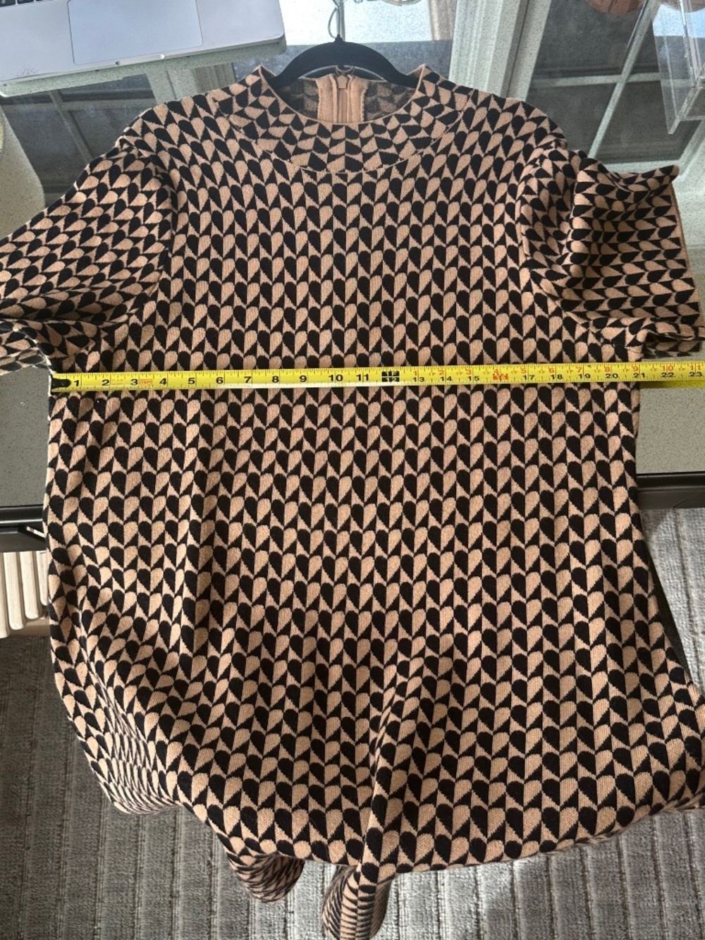 ANTHROPOLOGIE Short-Sleeve Mock-Neck Mod Black & Tan Sweater Mini Dress - 2X - Picture 11 of 16